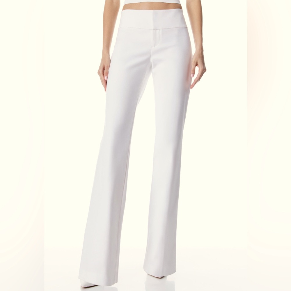 NEW Alice and Olivia Pants Size 4 in a Warm White - SOLD OUT EVERYWHERE